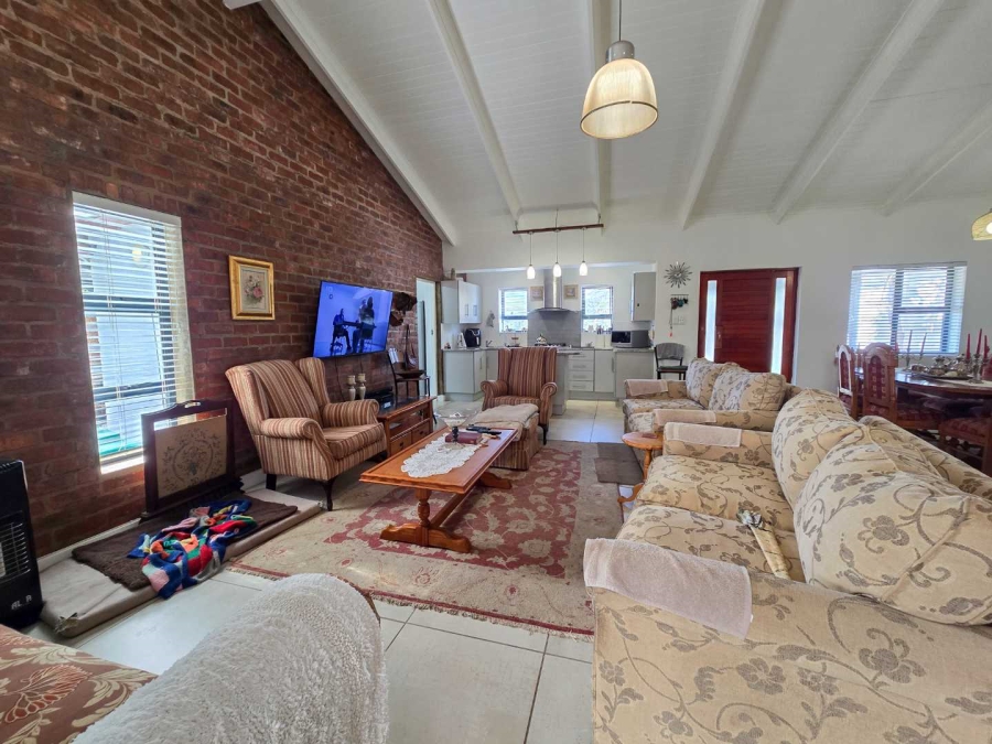 3 Bedroom Property for Sale in Stilbaai Wes Western Cape